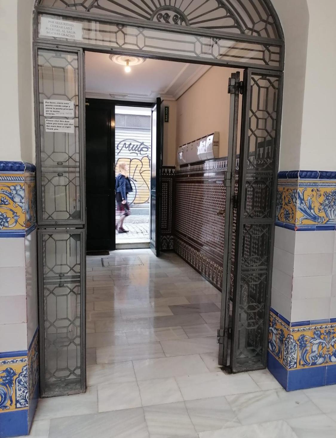 Casa Manuel, Sevilla Apartment ภายนอก รูปภาพ